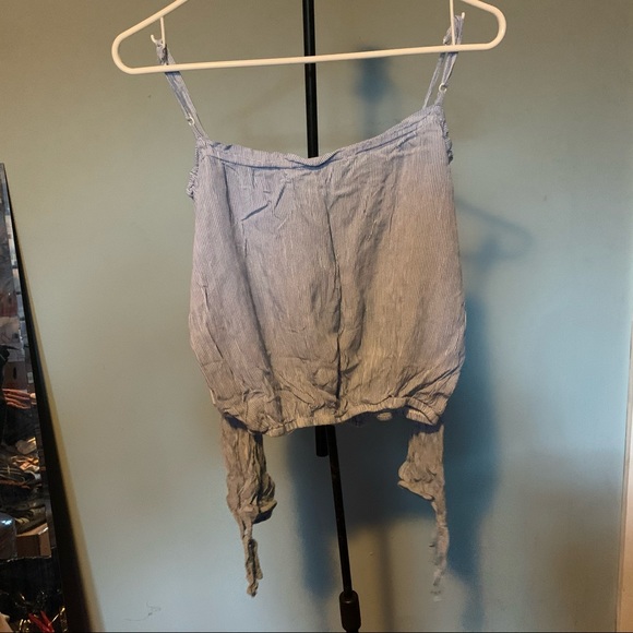 Kendall & Kylie: Striped Cold-Shoulder Top - Picture 7 of 8